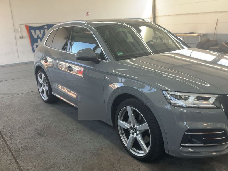 Audi Q5 55 TFSIe quattro sport — zdjęcie 8