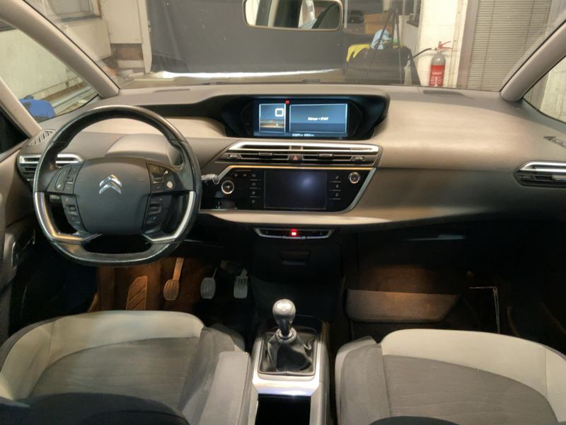Citroen C4 Grand Picasso 1.6 e-HDi Intensive 2015 – снимка 17