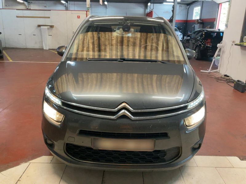 Citroen C4 Grand Picasso 1.6 e-HDi Intensive 2015 – снимка 14