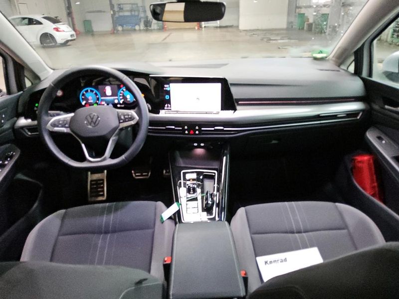 Volkswagen Golf VIII 2.0 TDI Alltrack 4Motion — zdjęcie 21