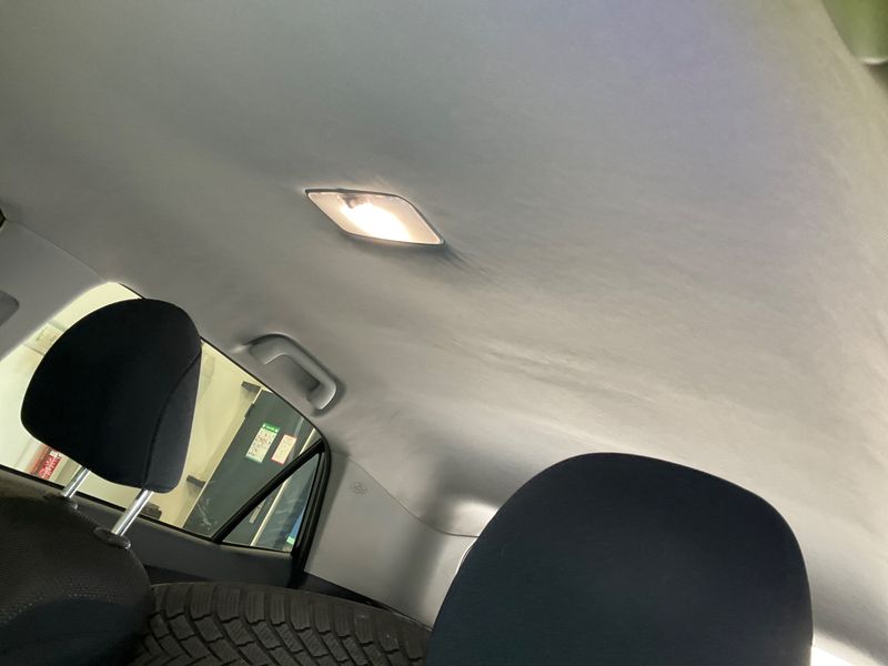 Toyota Auris 1.8 Hybrid Executive 2012 – снимка 33