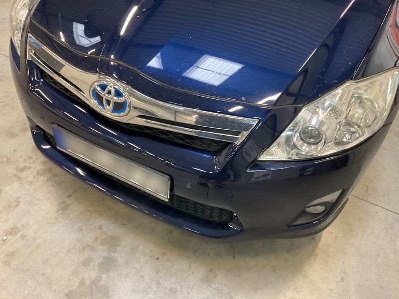 Toyota Auris 1.8 Hybrid Executive 2012 – снимка 47