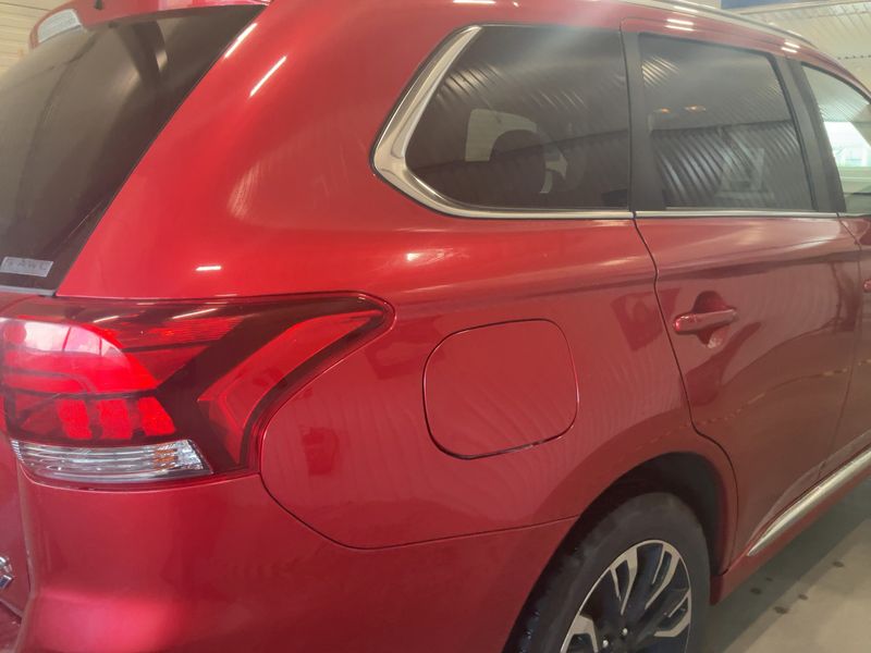 Mitsubishi Outlander 2.0 PHEV PHEV Basis 4WD — zdjęcie 6