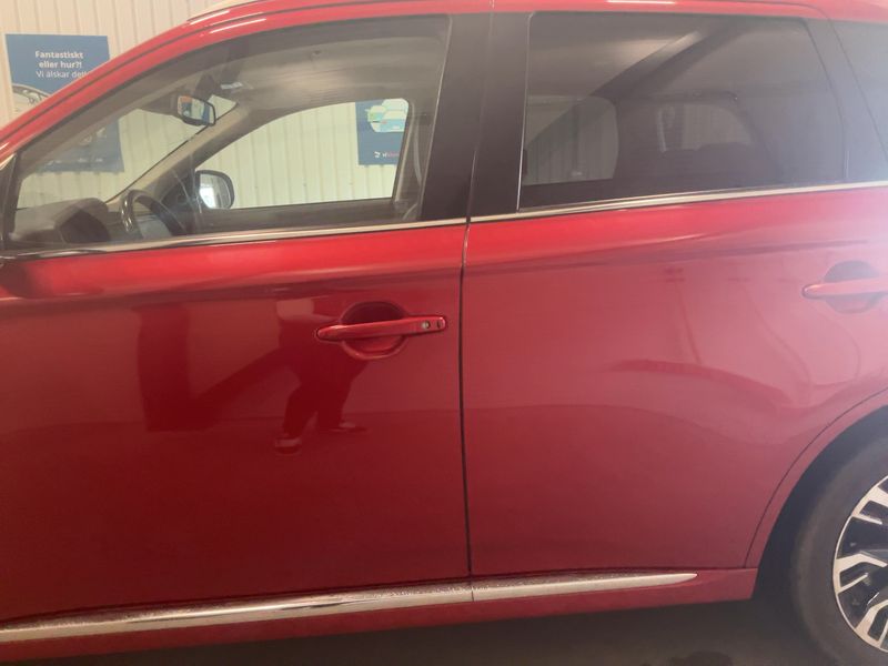 Mitsubishi Outlander 2.0 PHEV PHEV Basis 4WD — zdjęcie 4