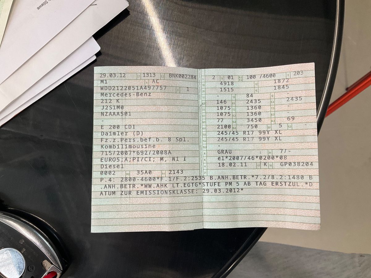 Mercedes-Benz E-Klasse E 200 CDI T BlueEfficiency Avantgarde