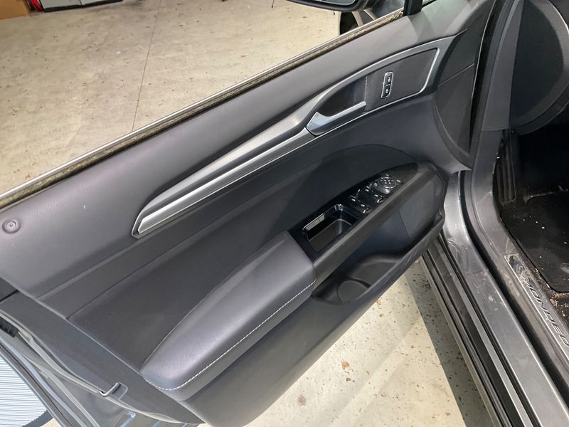 Ford Mondeo 2.0 EcoBoost Titanium 2016 – снимка 26