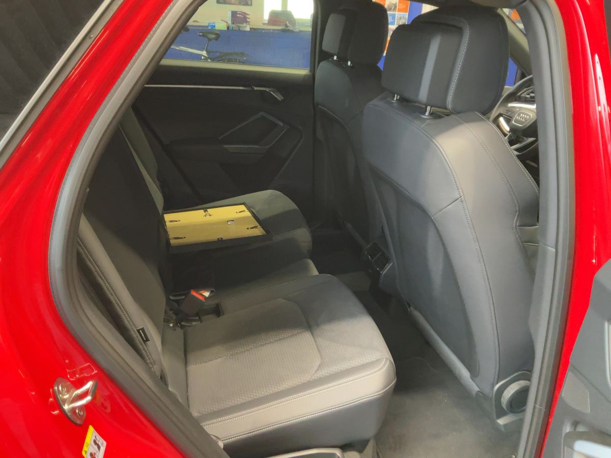 Audi Q3 2024 — photo 20