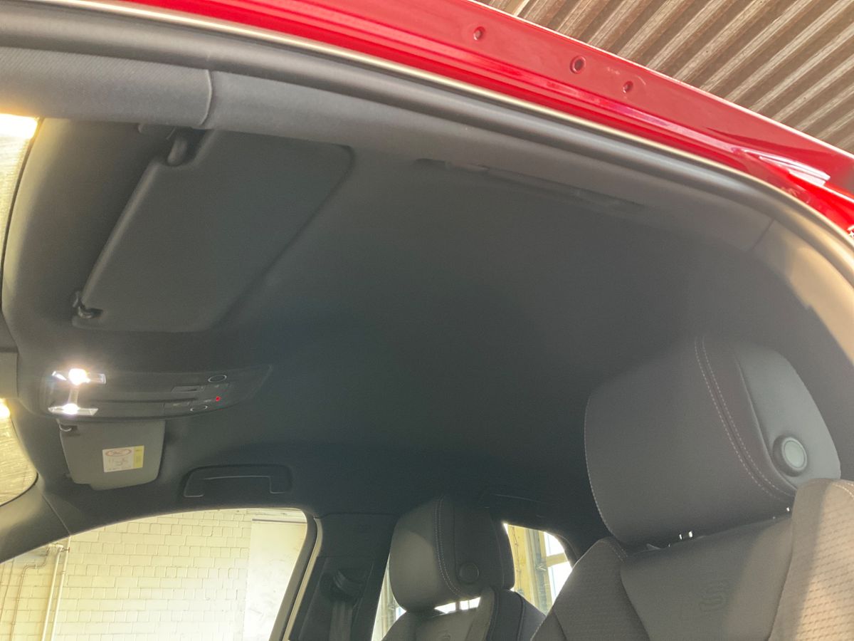 Audi Q3 2024 — photo 28