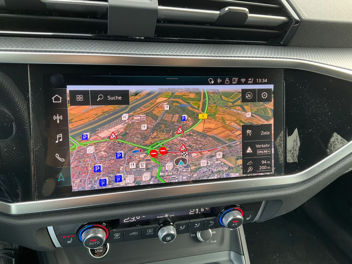 Audi Q3 2024 — photo 26