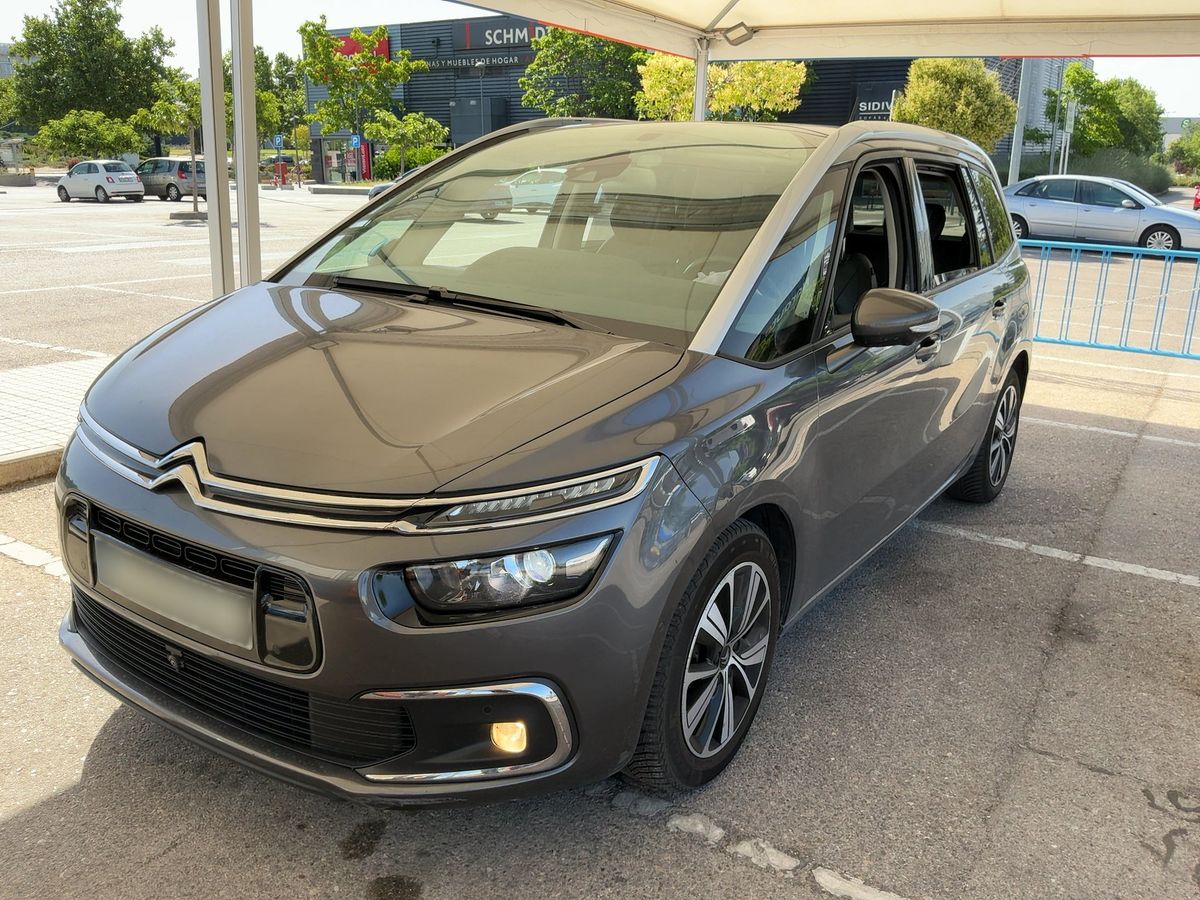 Citroen C4 2018 — photo 1