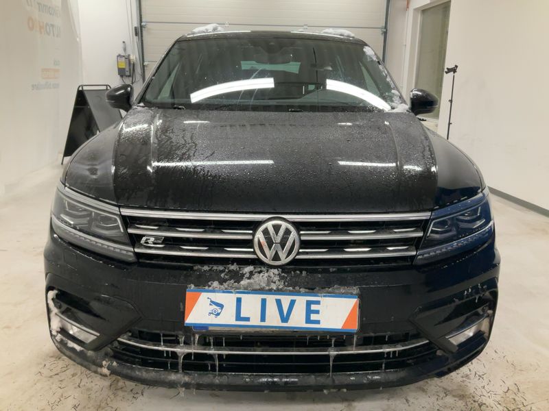 Volkswagen Tiguan 2.0 TDI Highline 4Motion BlueMotion Tech — zdjęcie 9