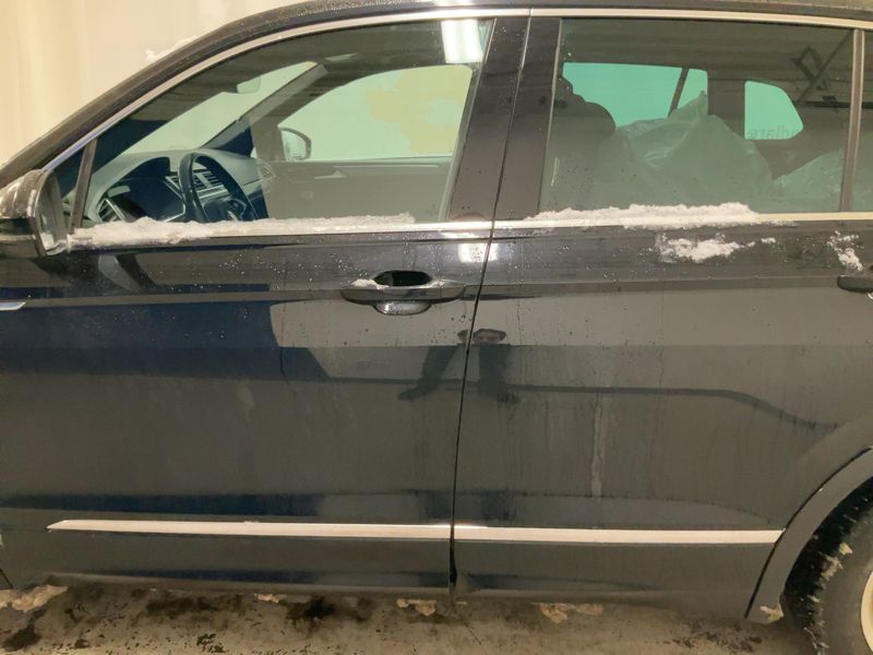Volkswagen Tiguan 2.0 TDI Highline 4Motion BlueMotion Tech — zdjęcie 4