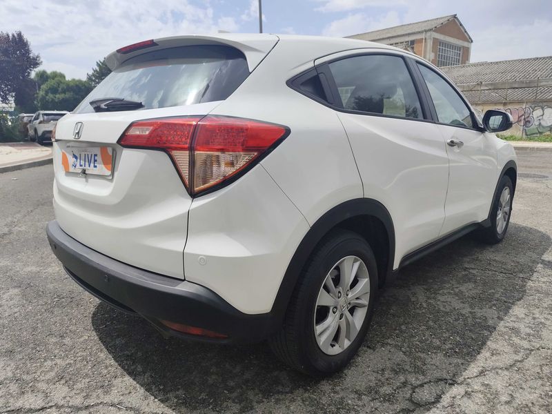 Honda HR-V 1.5 i-VTEC Elegance — zdjęcie 5