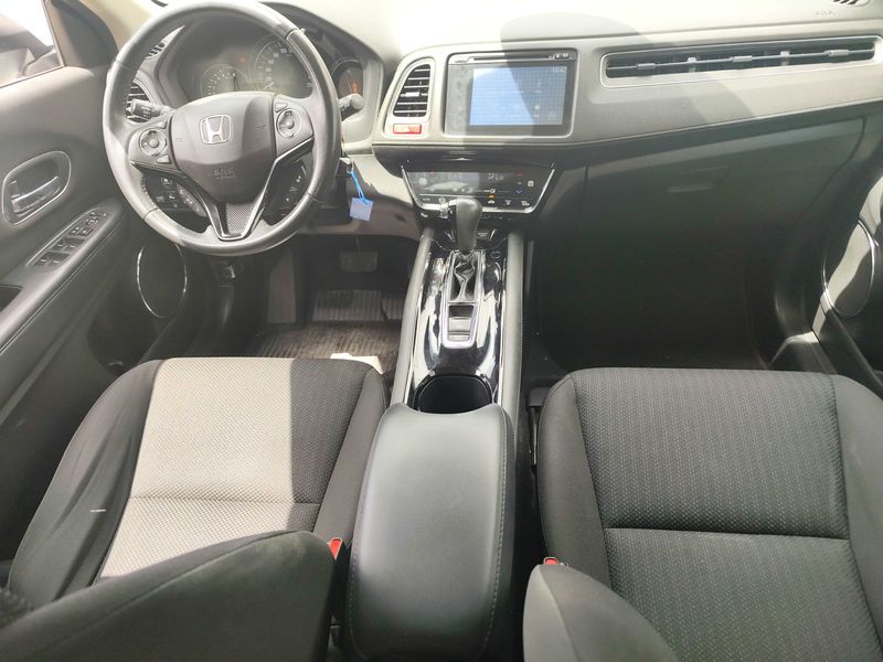 Honda HR-V 1.5 i-VTEC Elegance — zdjęcie 11