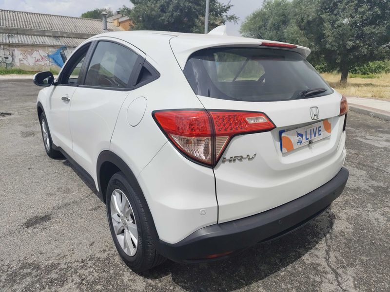 Honda HR-V 1.5 i-VTEC Elegance — zdjęcie 3