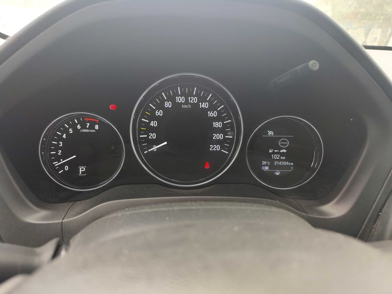 Honda HR-V 1.5 i-VTEC Elegance — zdjęcie 12