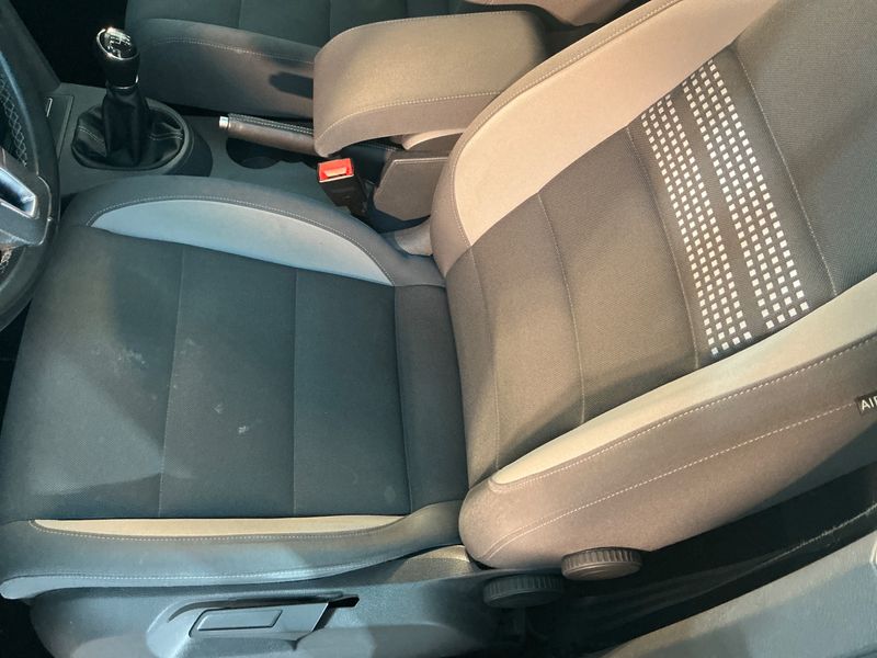 Volkswagen Touran 1.4 TSI Life 2013 – снимка 29