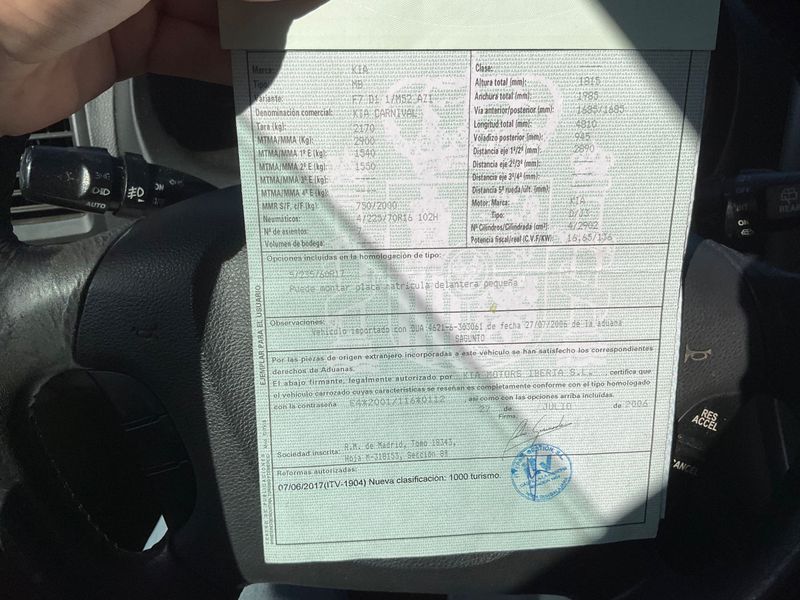 Kia Carnival 2.9 CRDi VGT Emotion — zdjęcie 6