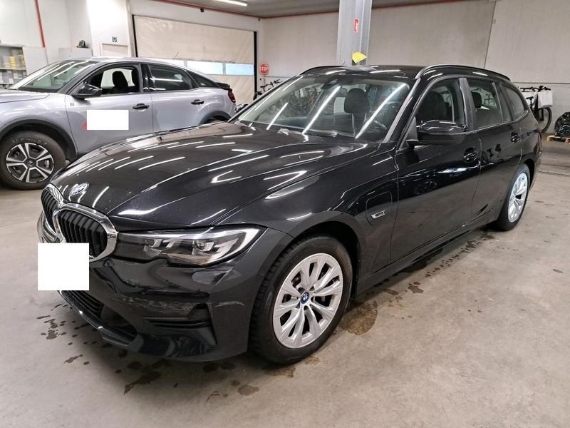 3er 330e Advantage
