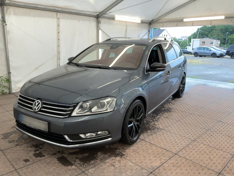 Volkswagen Passat 2.0 TDI Business Edition BlueMotion Tech 2014 – снимка 1