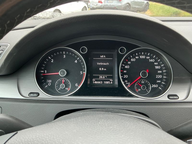 Volkswagen Passat 2.0 TDI Business Edition BlueMotion Tech 2014 – снимка 19