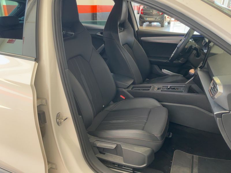 Cupra Leon 2.0 TSI VZ — zdjęcie 11