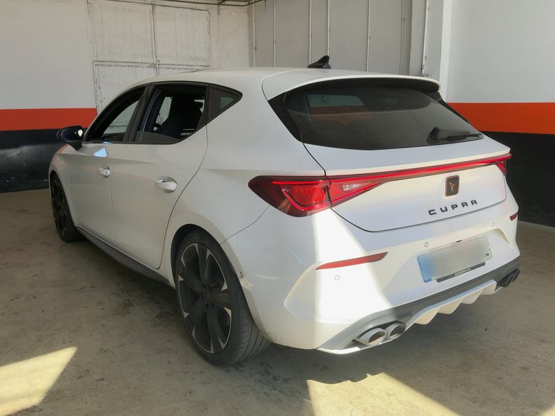Cupra Leon 2.0 TSI VZ — zdjęcie 3