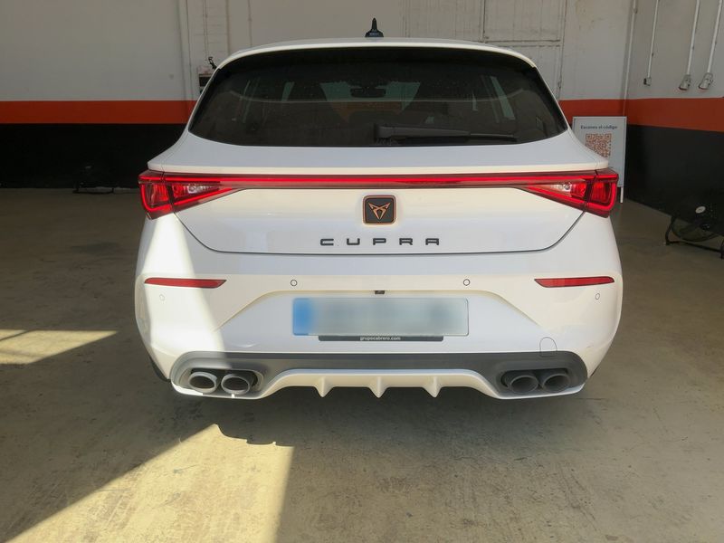 Cupra Leon 2.0 TSI VZ — zdjęcie 5