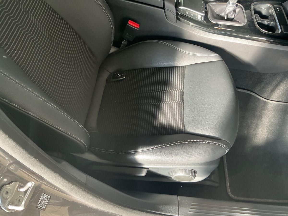 Mercedes-Benz A-Klasse 2021 — photo 30