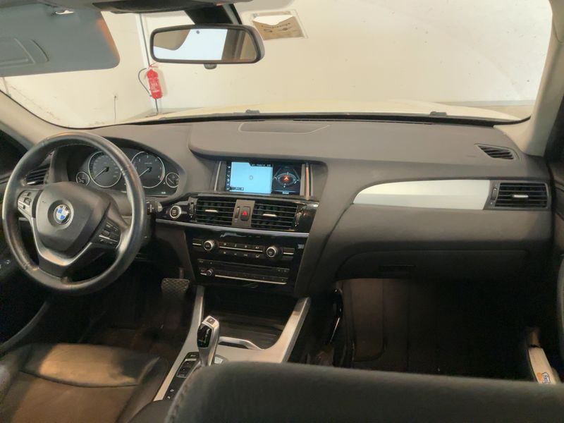BMW X3 xDrive 30d — zdjęcie 12
