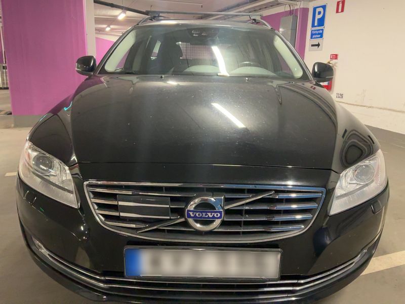 Volvo V70 2.0 T5 Momentum — zdjęcie 9