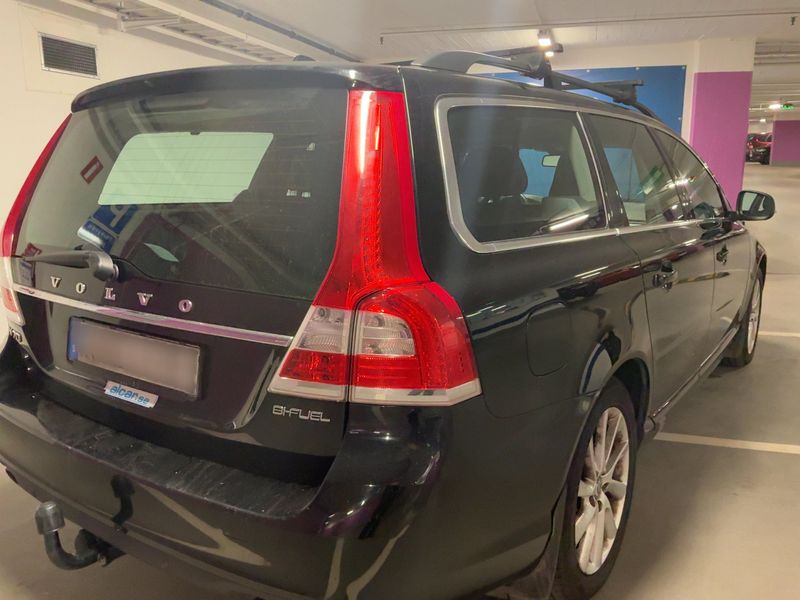 Volvo V70 2.0 T5 Momentum — zdjęcie 6