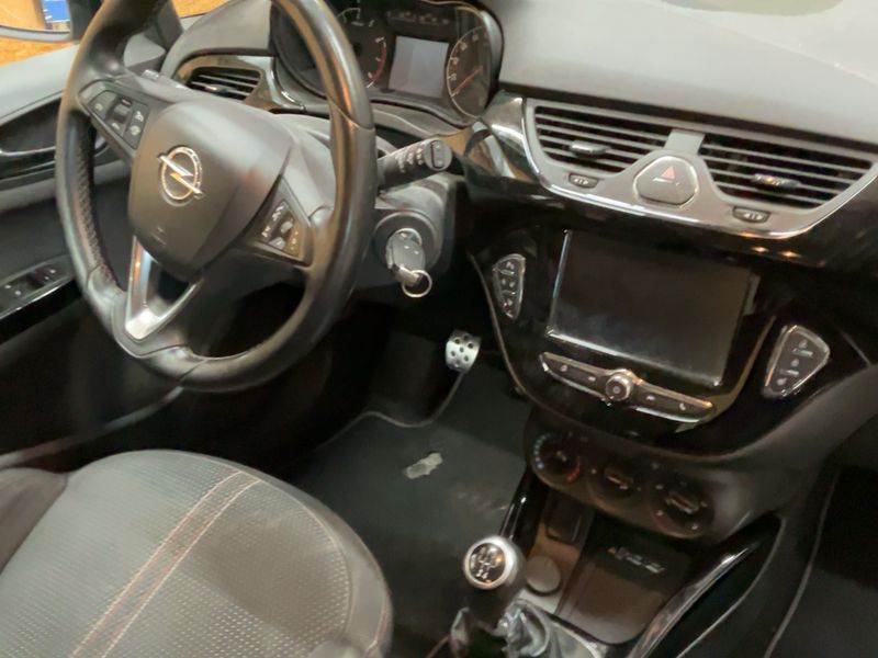 Opel Corsa 1.4 Color Edition 2017 – снимка 18
