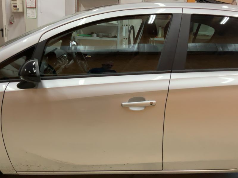 Opel Corsa 1.4 Color Edition 2017 – снимка 4