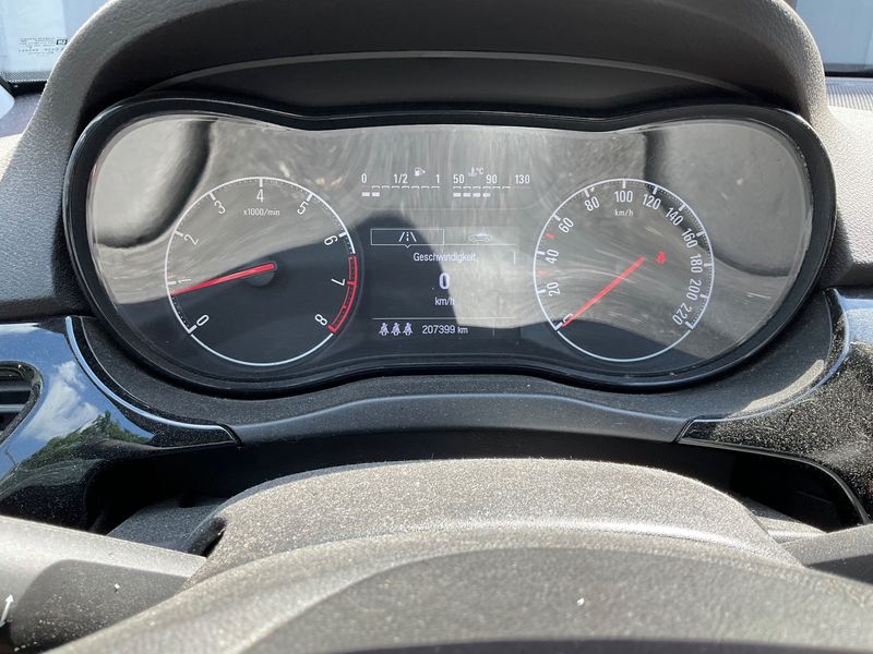 Opel Corsa 1.4 Color Edition 2017 – снимка 19