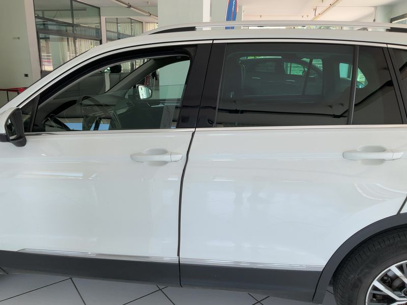 Volkswagen Tiguan 1.6 TDI Business BlueMotion Tech 2018 – снимка 4