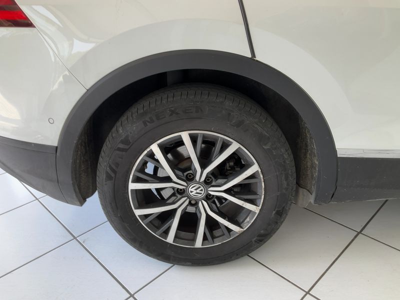 Volkswagen Tiguan 1.6 TDI Business BlueMotion Tech 2018 – снимка 9