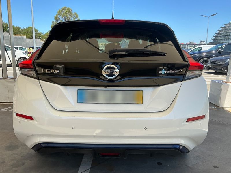 Nissan Leaf electric drive 110 kW N-Connecta — zdjęcie 5