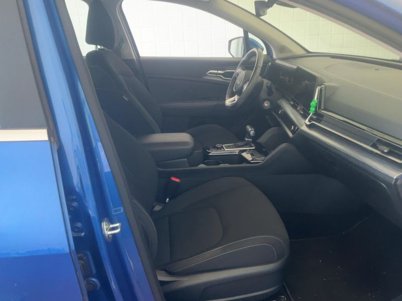 Kia Sportage 1.6 TGDI Mild-Hybrid Business — zdjęcie 11