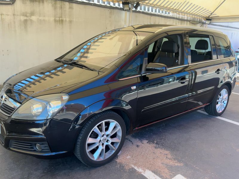 Opel Zafira 1.8 Cosmo — zdjęcie 2