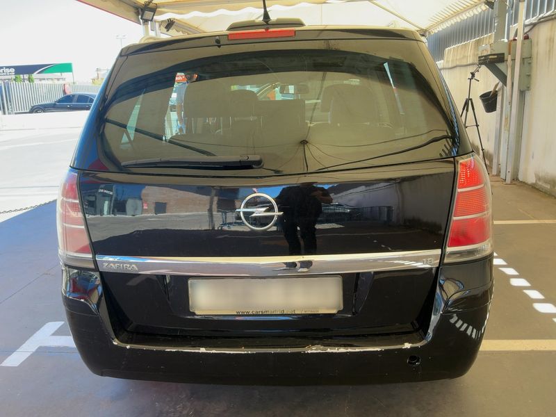 Opel Zafira 1.8 Cosmo — zdjęcie 5