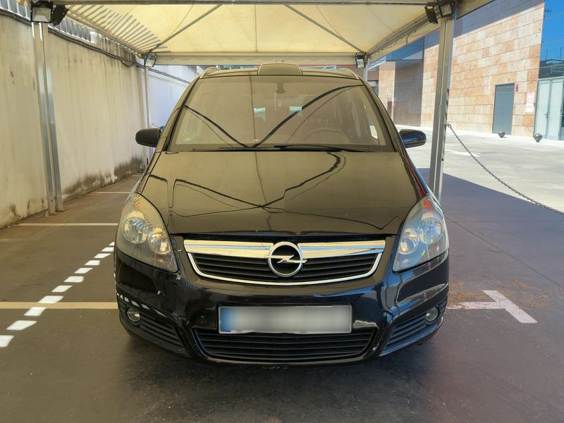 Opel Zafira 1.8 Cosmo — zdjęcie 9