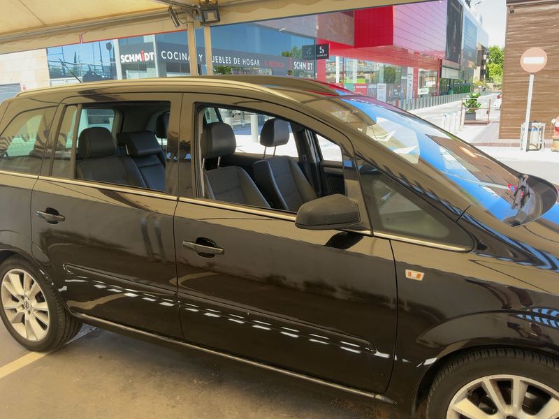 Opel Zafira 1.8 Cosmo — zdjęcie 7