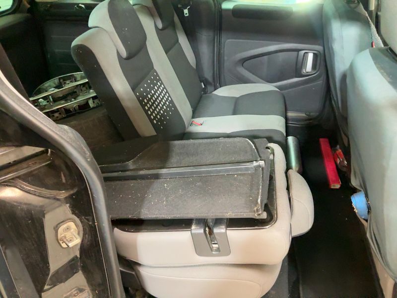 Citroen Berlingo 1.6 Blue-HDi Selection — zdjęcie 14