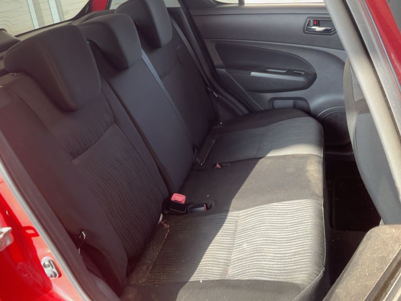 Suzuki Swift 1.2 Club — zdjęcie 14