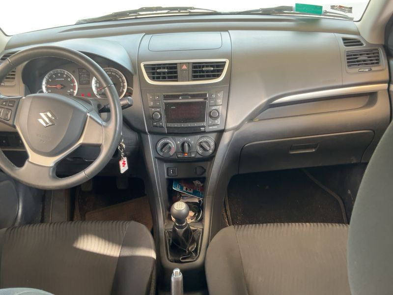 Suzuki Swift 1.2 Club — zdjęcie 12