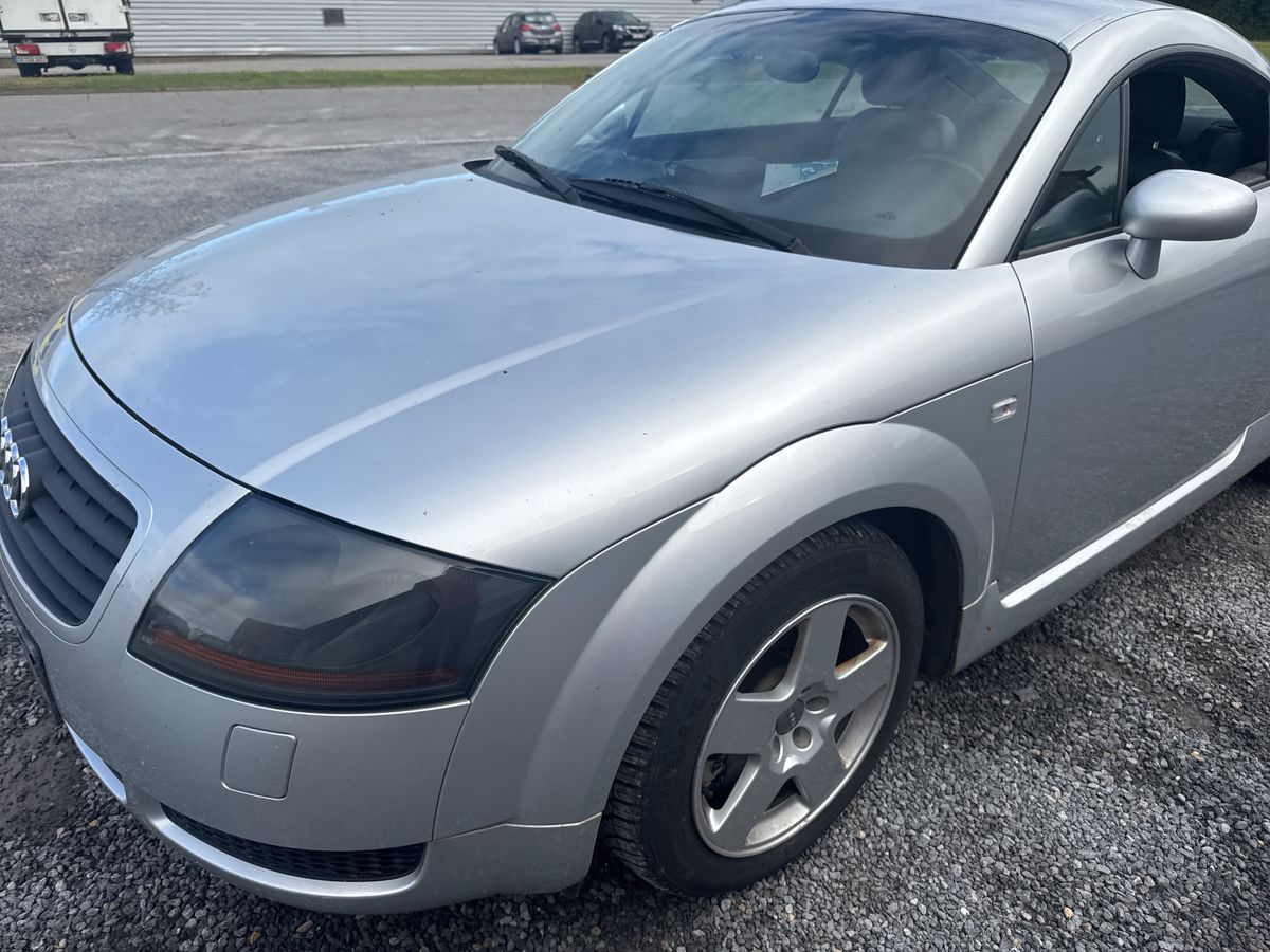 Audi TT 1.8 Turbo quattro Coupe