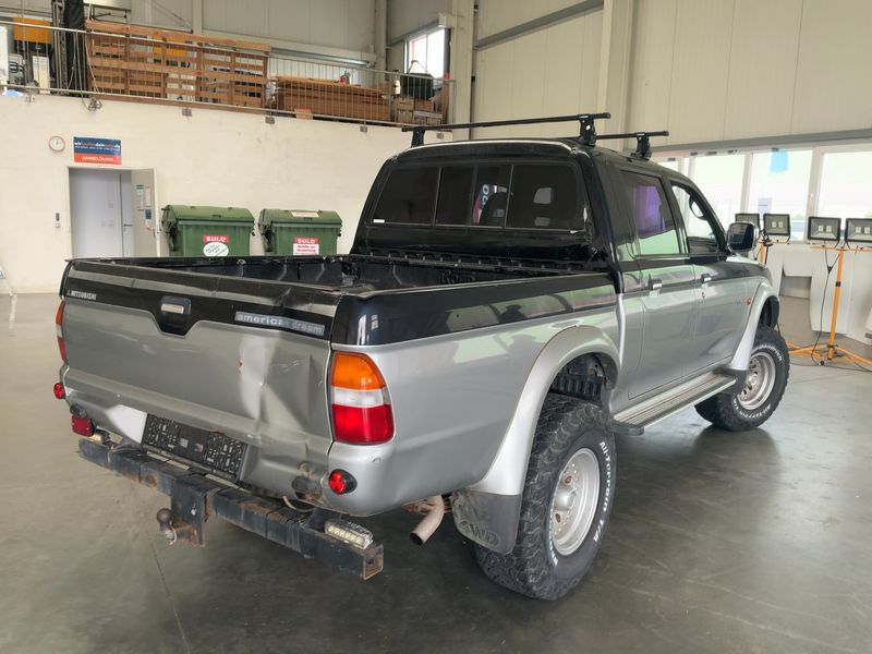 Mitsubishi L 200 2.5 Turbodiesel TD Magnum American Dream 2500 — zdjęcie 6