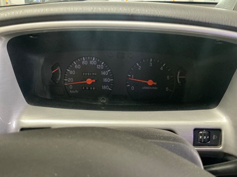 Mitsubishi L 200 2.5 Turbodiesel TD Magnum American Dream 2500 — zdjęcie 13