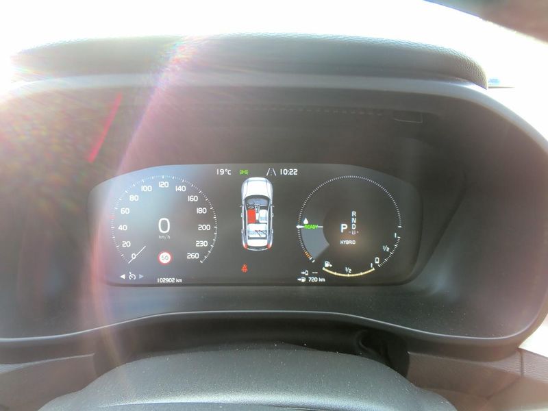 Volvo XC40 1.5 T5 Recharge Plug-in Hybrid R Design 2WD — zdjęcie 11